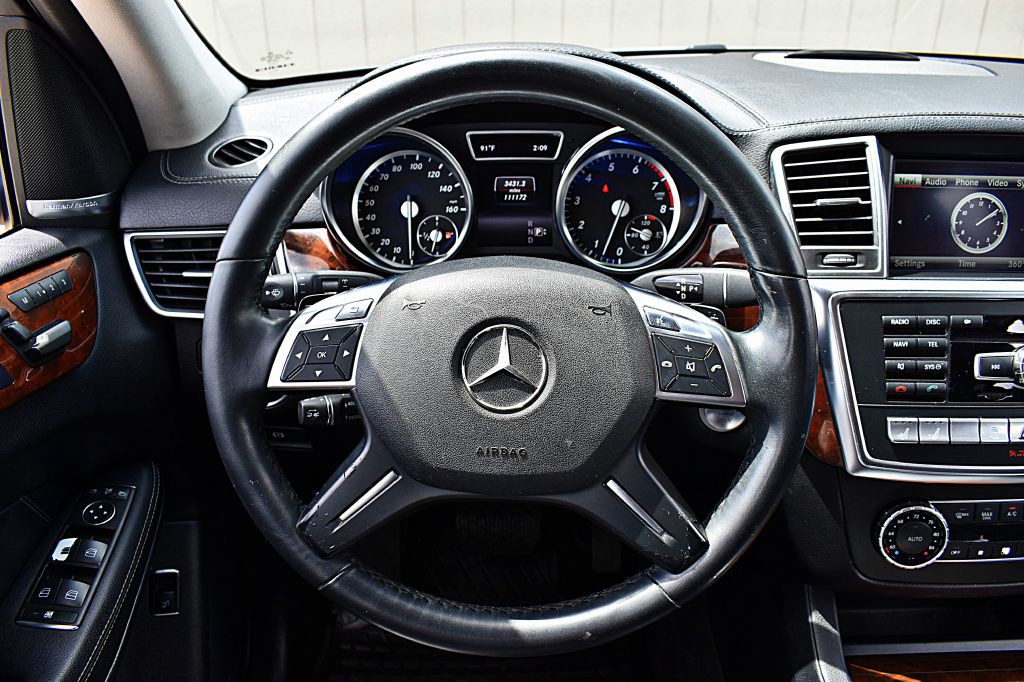 2014 Mercedes-Benz GL-Class Image 26
