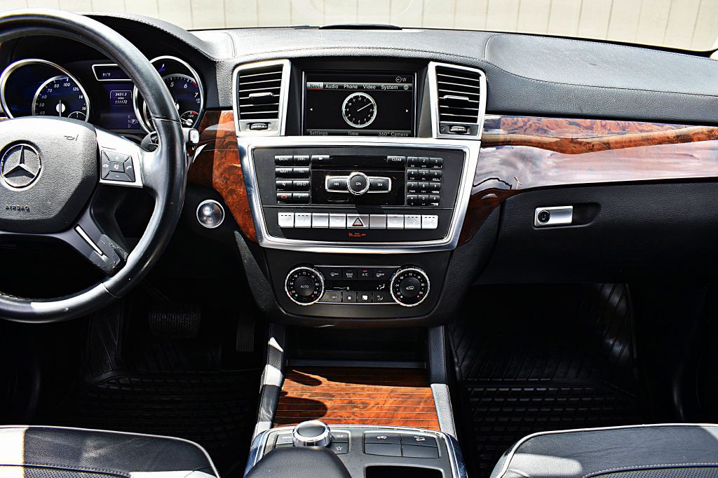 2014 Mercedes-Benz GL-Class Image 27