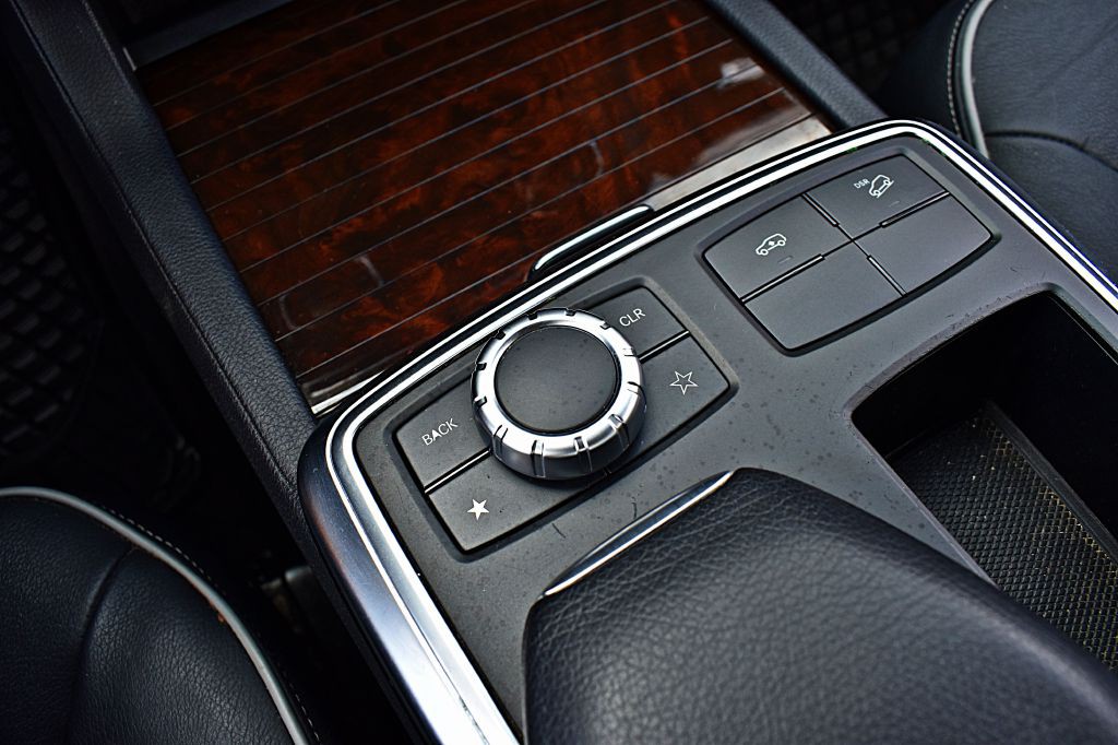 2014 Mercedes-Benz GL-Class Image 37