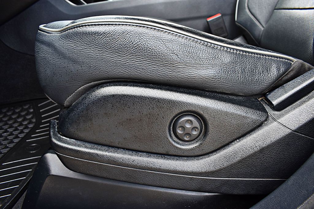 2014 Mercedes-Benz GL-Class Image 47