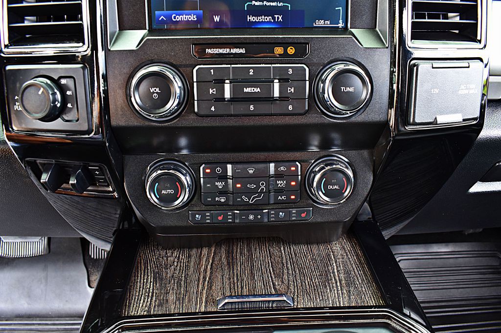 2021 Ford F-250 Image 36