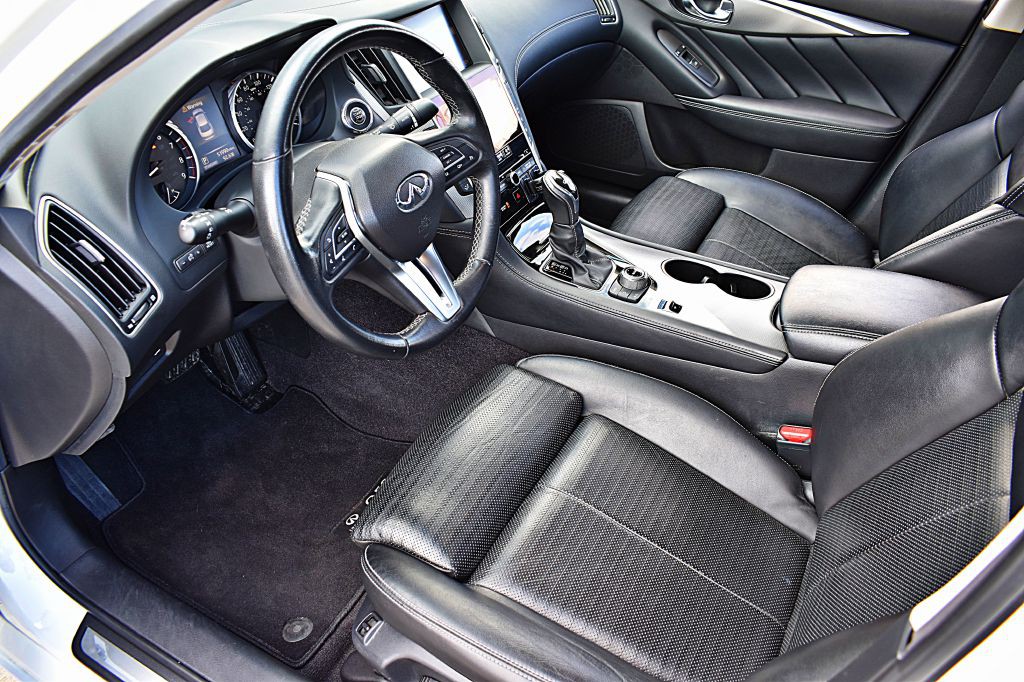 2018 INFINITI Q50 Image 15