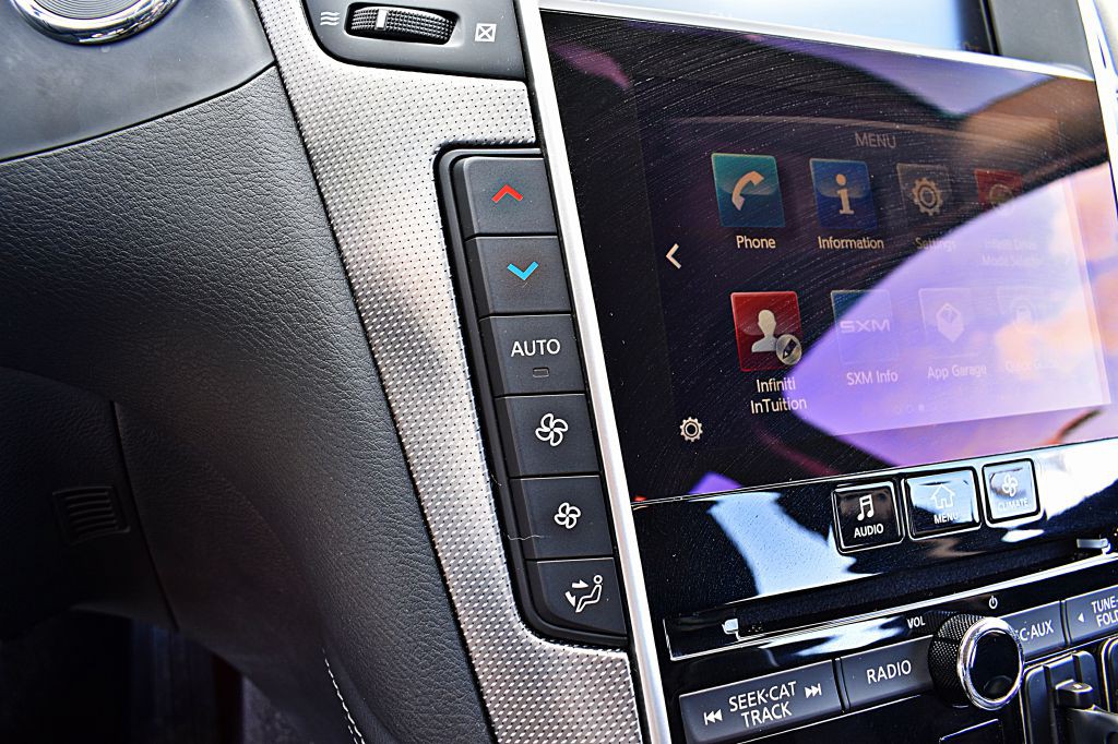 2018 INFINITI Q50 Image 32