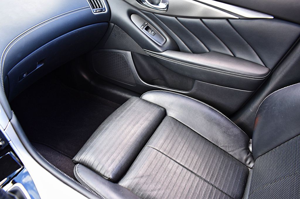 2018 INFINITI Q50 Image 35