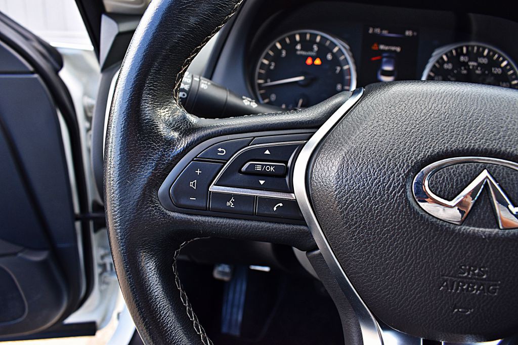 2018 INFINITI Q50 Image 39