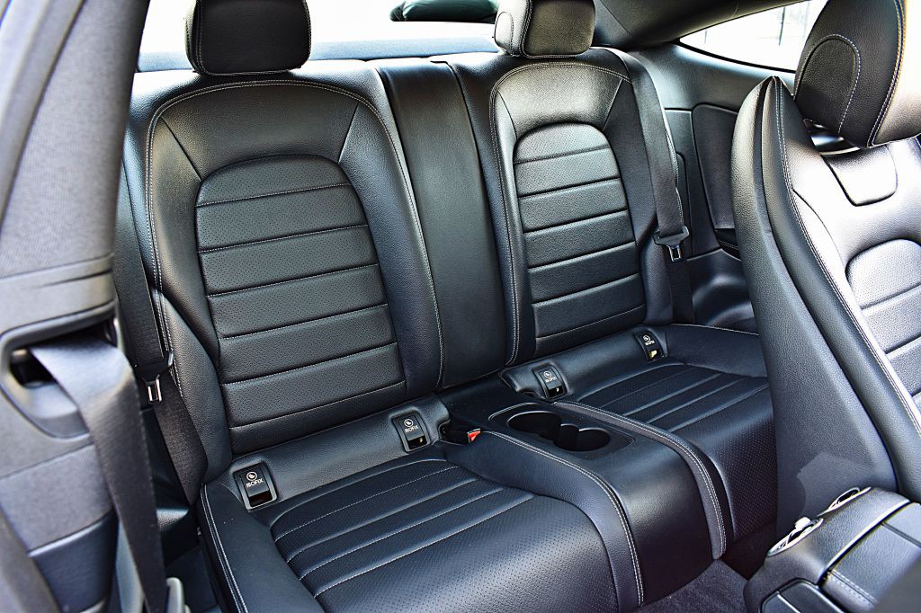 2018 Mercedes-Benz C-Class Image 21
