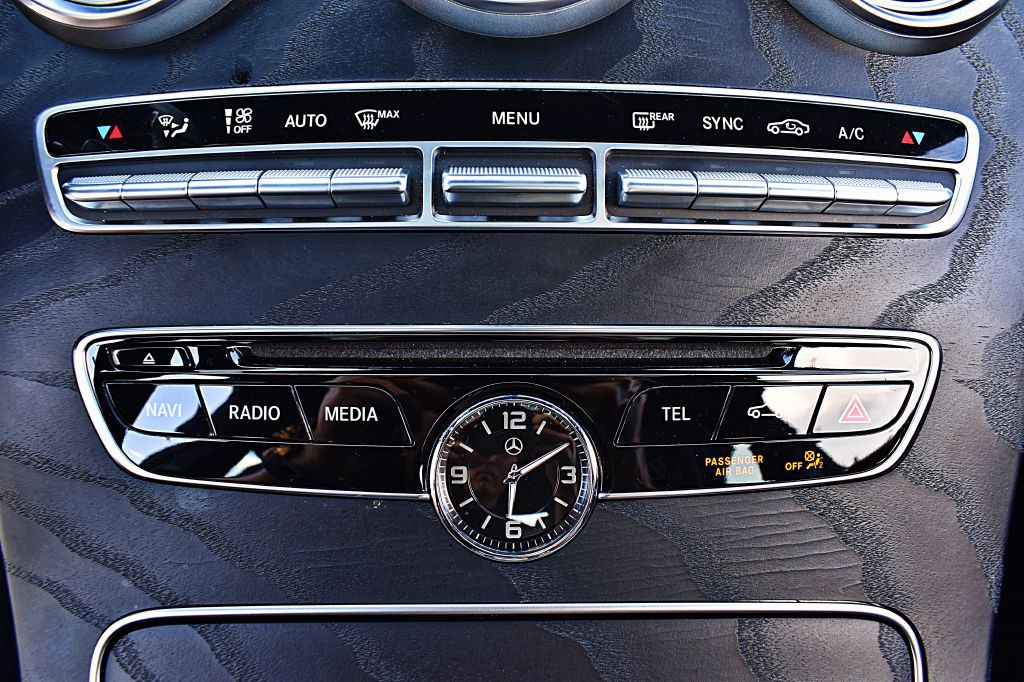2018 Mercedes-Benz C-Class Image 33