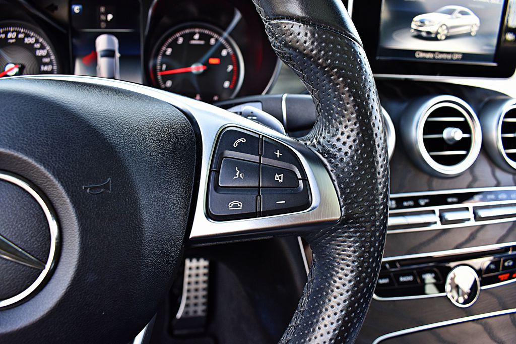 2018 Mercedes-Benz C-Class Image 42