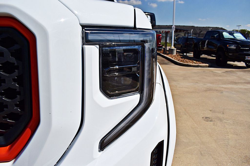 2022 GMC Sierra Image 58