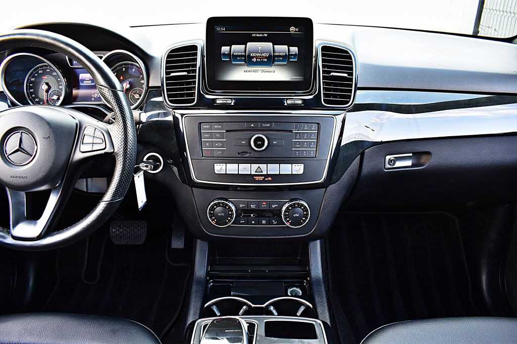 2017 Mercedes-Benz GLE-Class Image 26