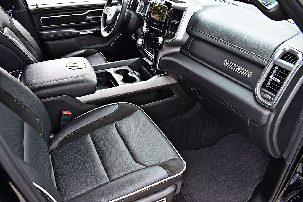 2025 RAM 1500 Image 21