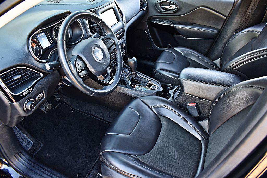 2019 Jeep Cherokee Image 15