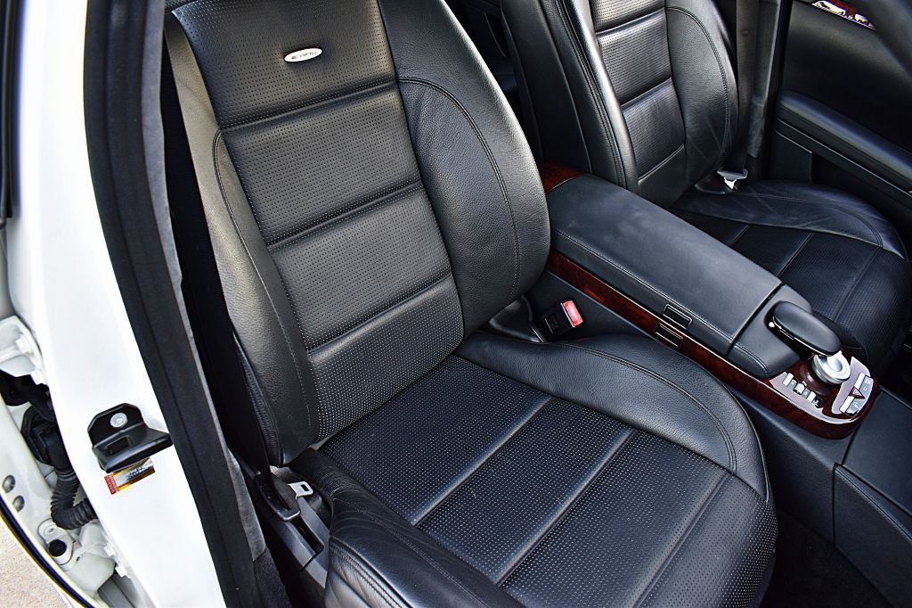 2008 Mercedes-Benz S-Class Image 21