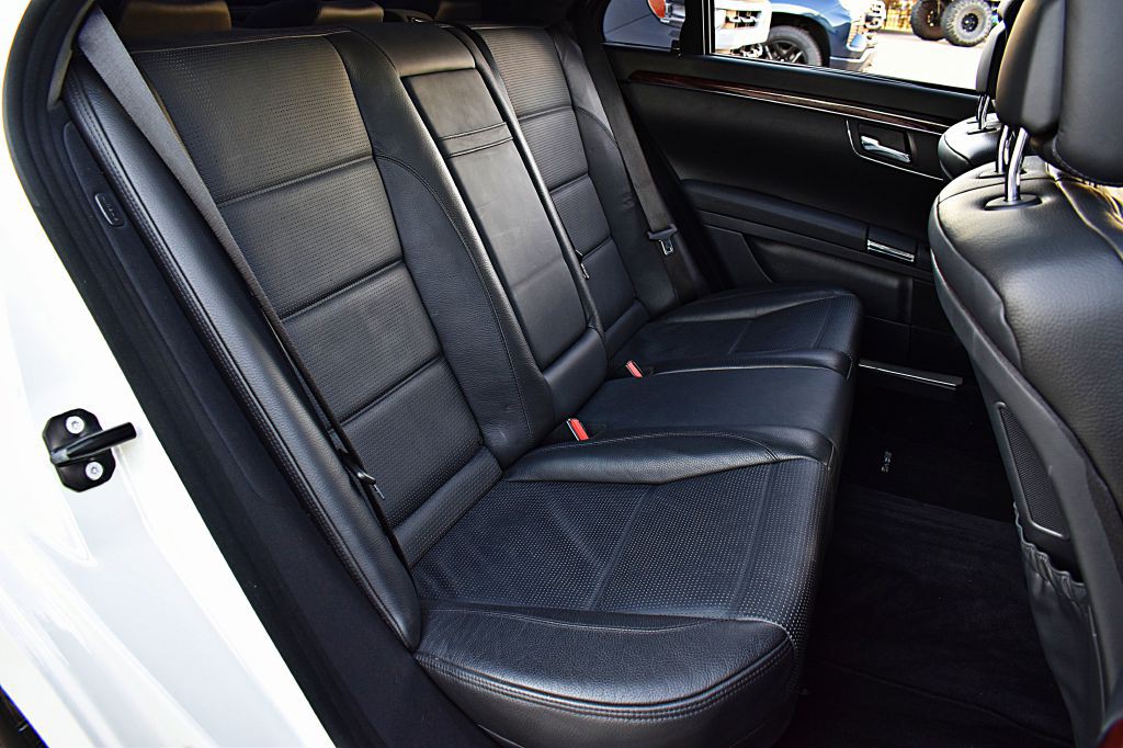 2008 Mercedes-Benz S-Class Image 23