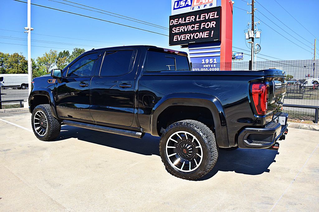 2024 GMC Sierra Image 12