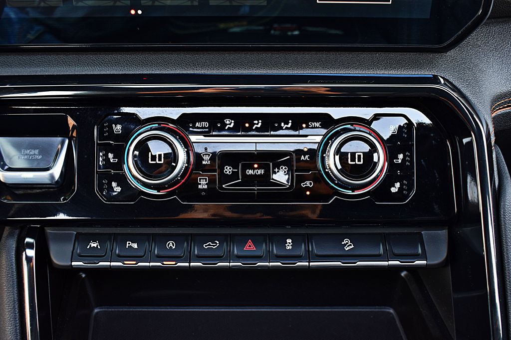 2024 GMC Sierra Image 39