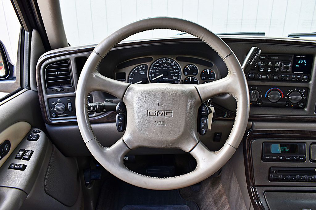 2002 GMC Sierra Image 25