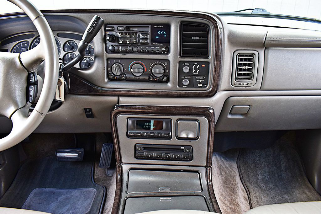 2002 GMC Sierra Image 26
