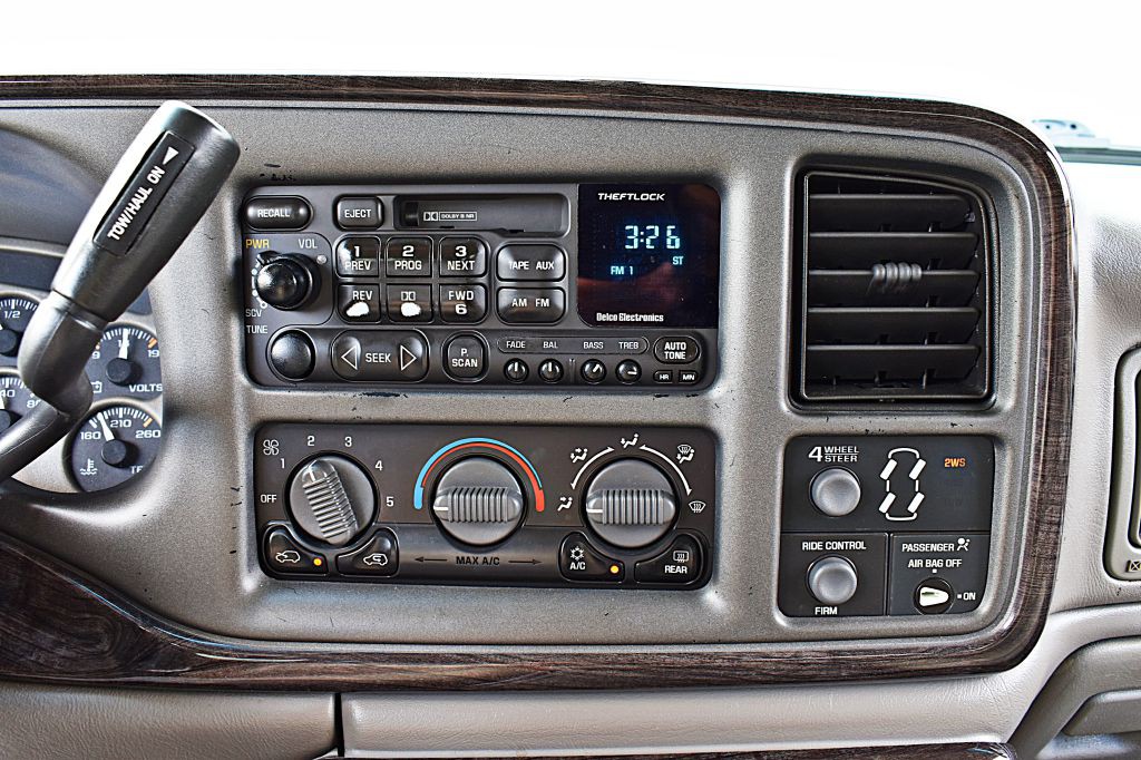 2002 GMC Sierra Image 28