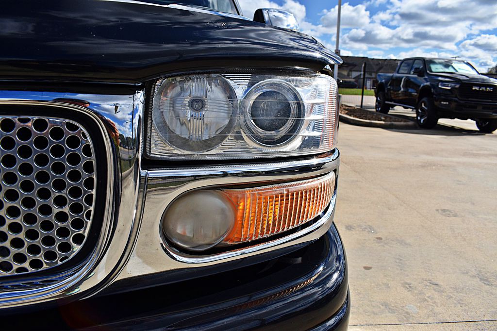 2002 GMC Sierra Image 41