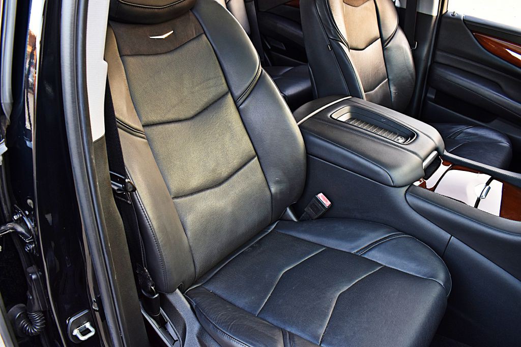 2020 Cadillac Escalade Image 22