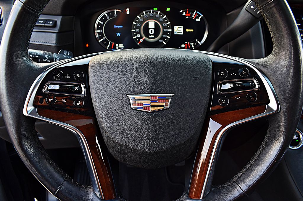 2020 Cadillac Escalade Image 38