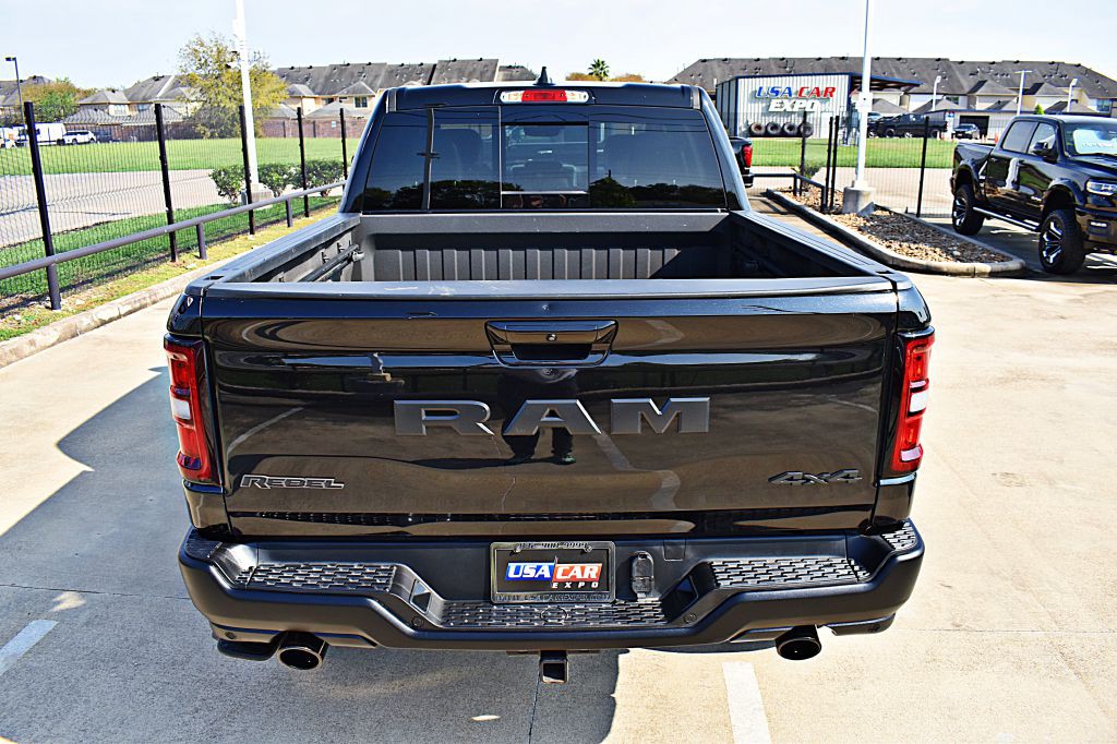 2025 RAM 1500 Image 7