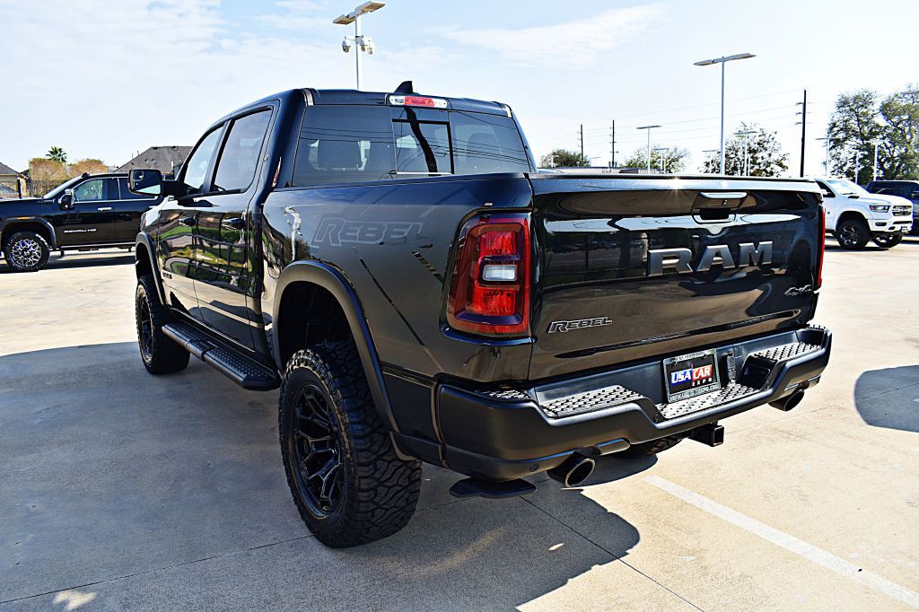 2025 RAM 1500 Image 9