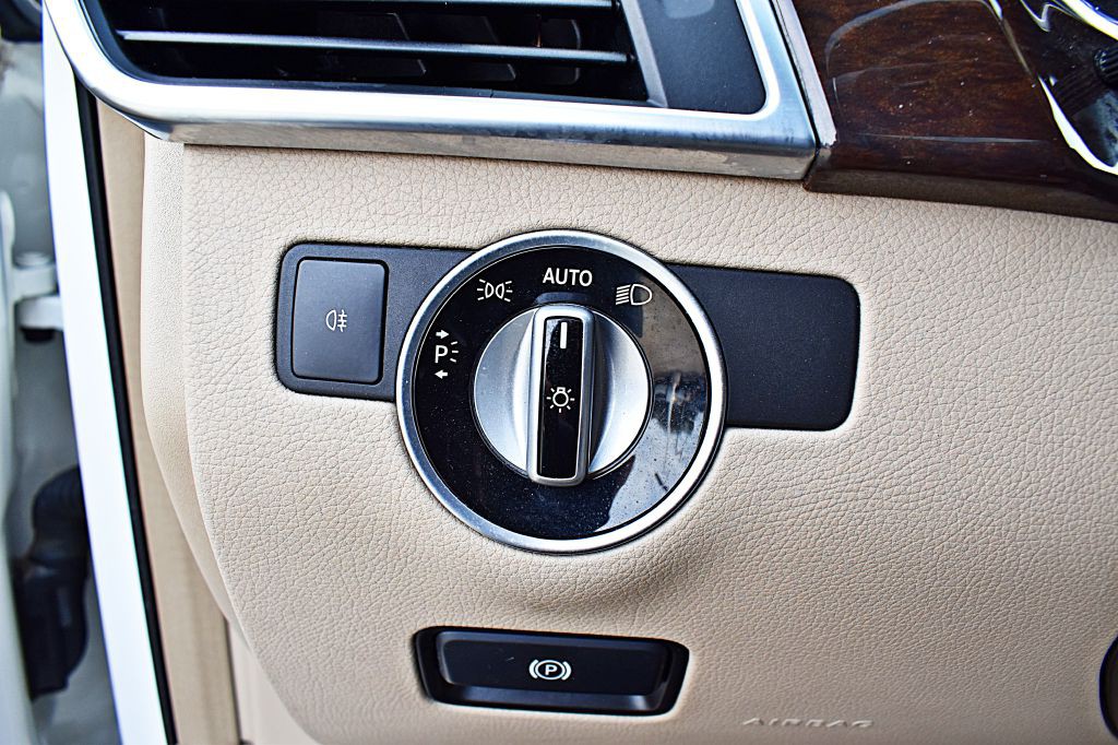 2014 Mercedes-Benz M-Class Image 40