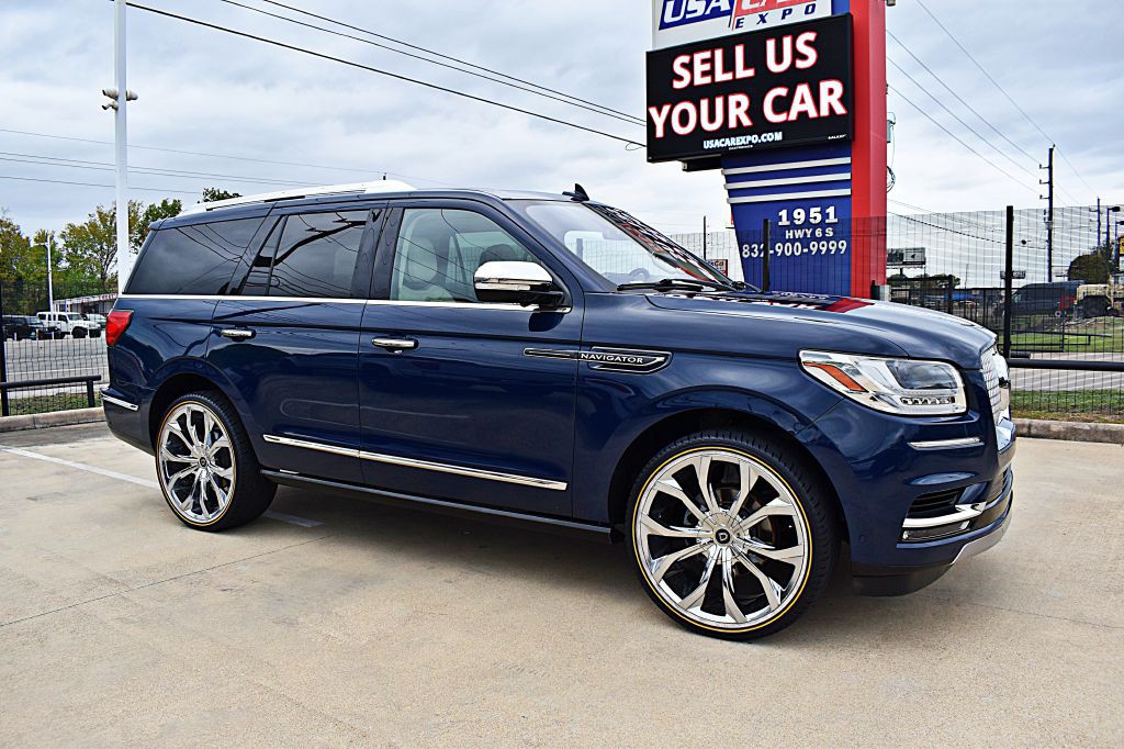 2018 Lincoln Navigator Image 3