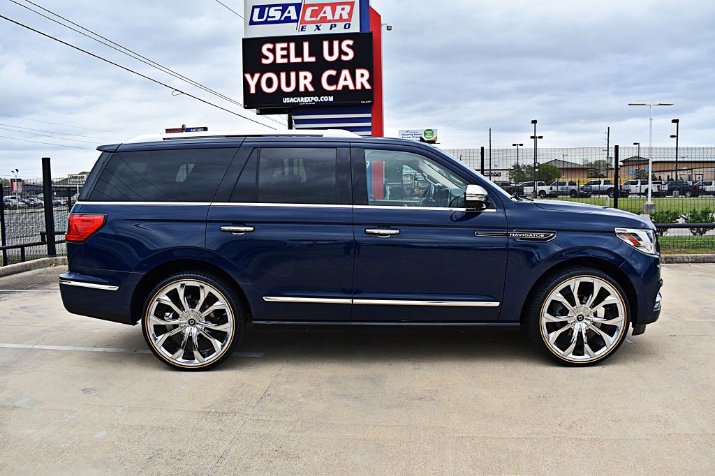 2018 Lincoln Navigator Image 4