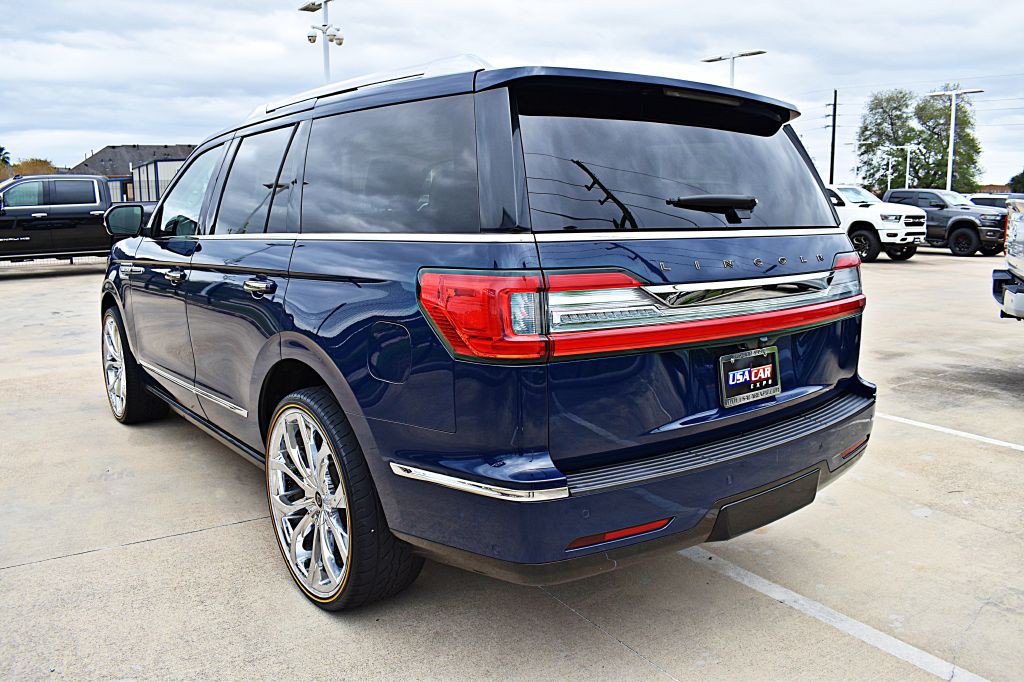 2018 Lincoln Navigator Image 8