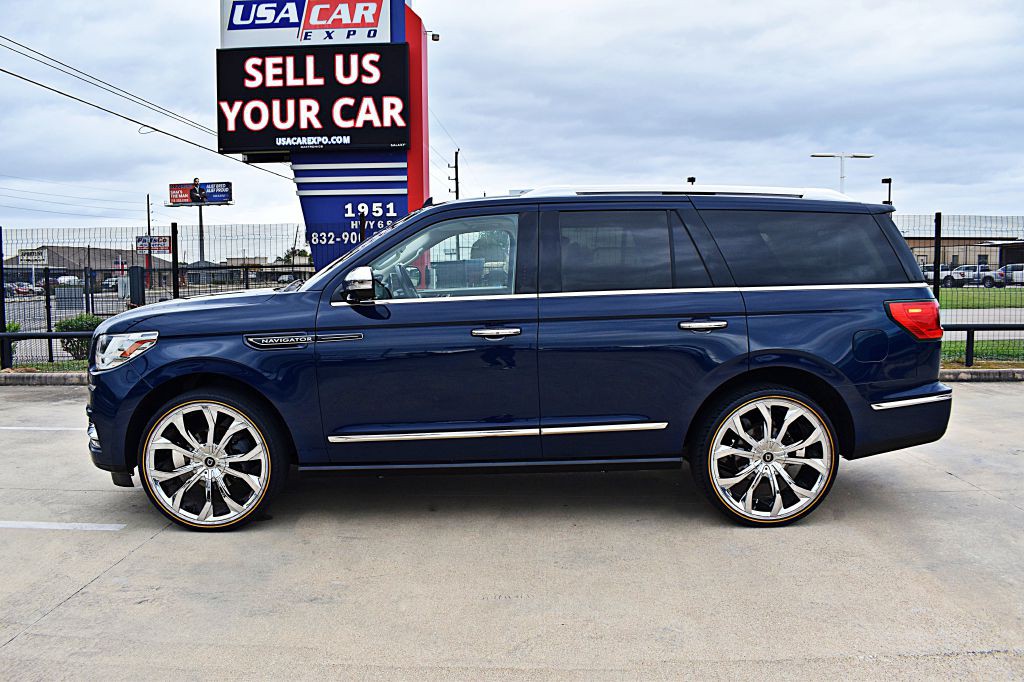 2018 Lincoln Navigator Image 10