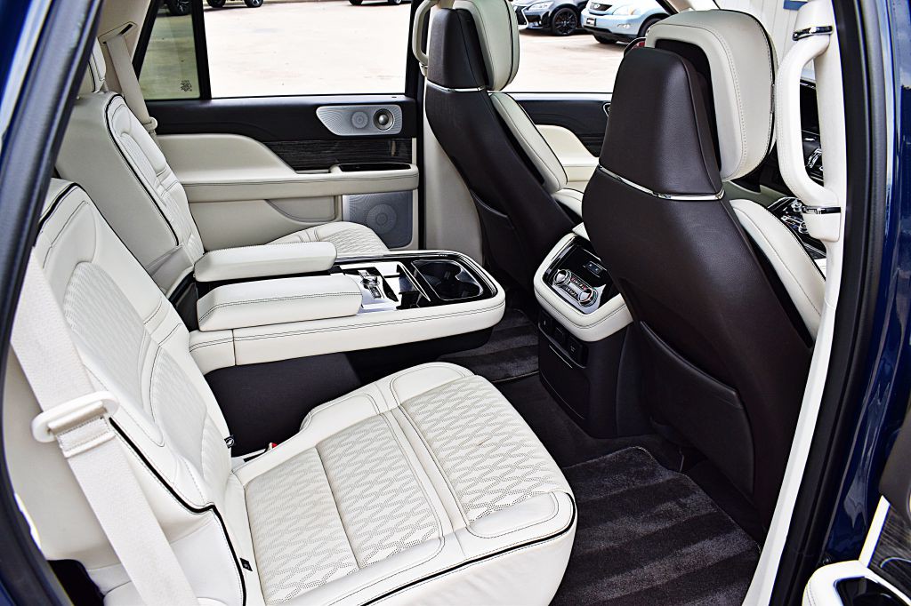 2018 Lincoln Navigator Image 23