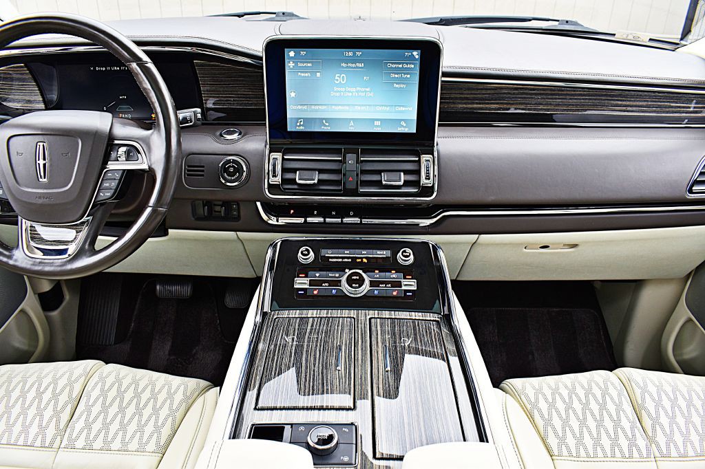 2018 Lincoln Navigator Image 29