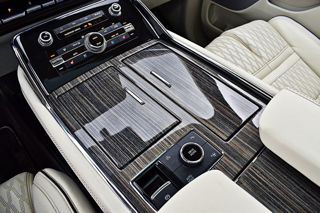 2018 Lincoln Navigator Image 39