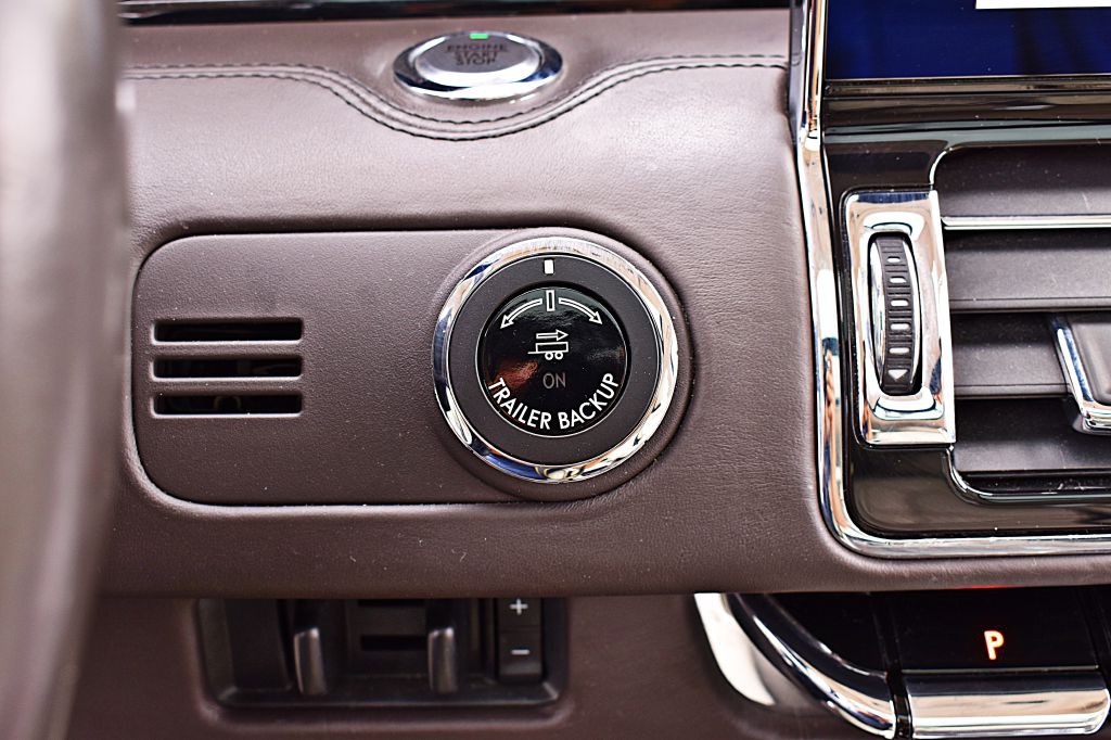 2018 Lincoln Navigator Image 42