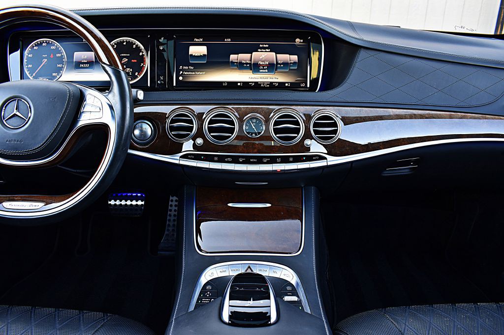 2015 Mercedes-Benz S-Class Image 25