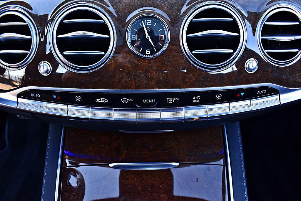 2015 Mercedes-Benz S-Class Image 31