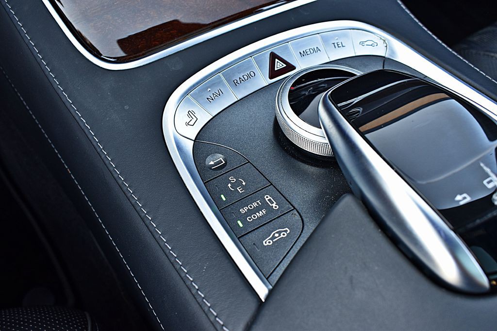 2015 Mercedes-Benz S-Class Image 33