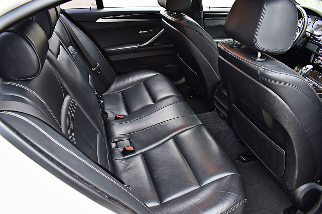 2016 BMW 5 Series Image 22