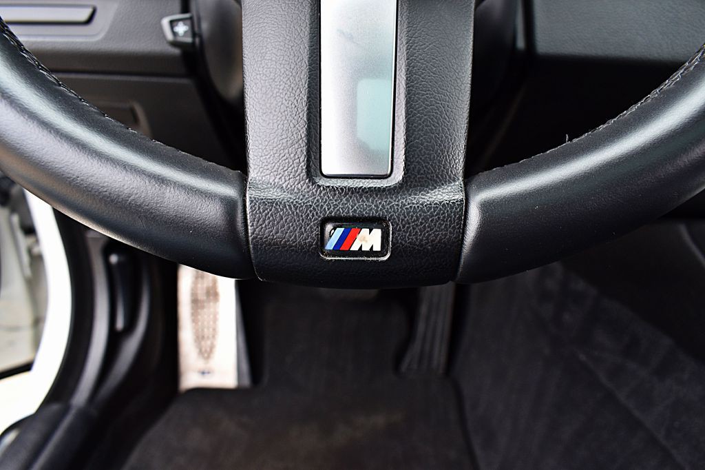 2016 BMW 5 Series Image 40