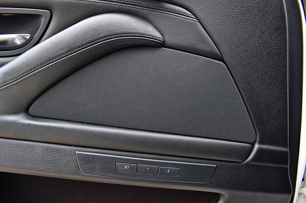 2016 BMW 5 Series Image 45