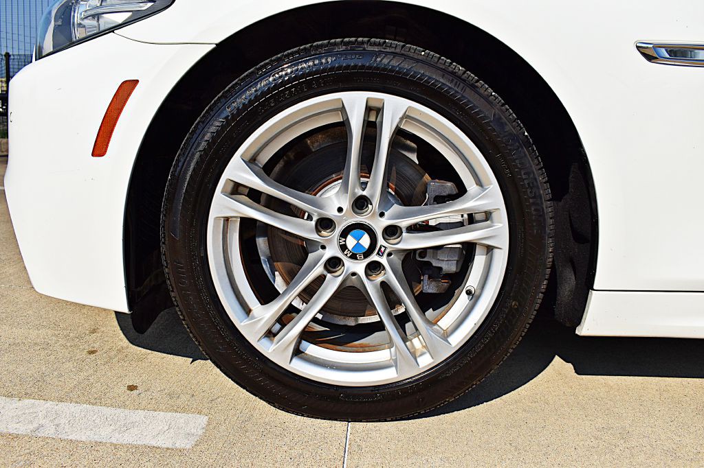 2016 BMW 5 Series Image 51