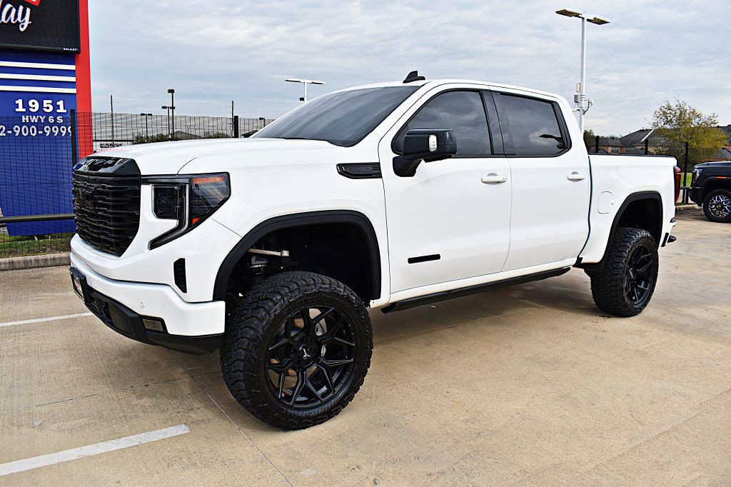 2024 GMC Sierra Image 12