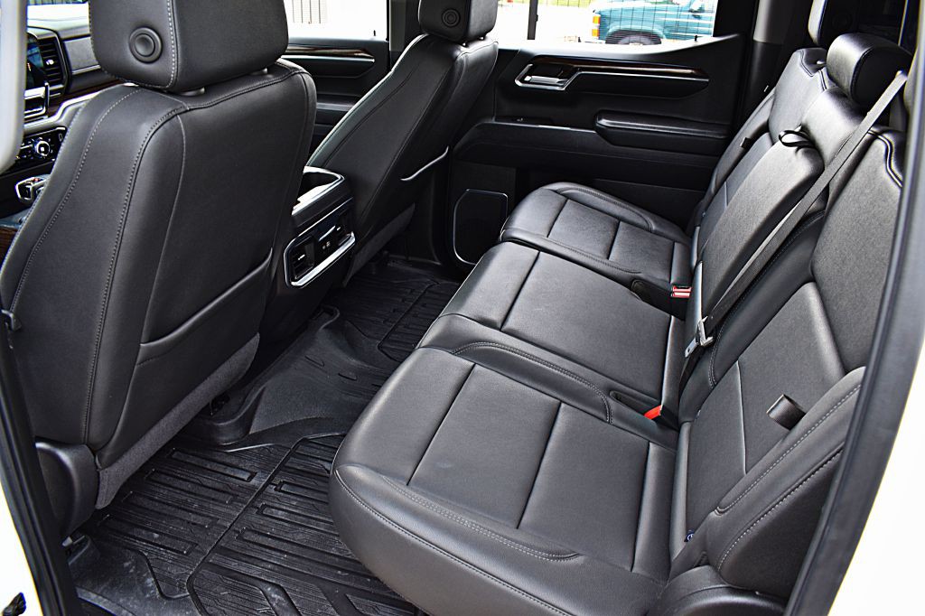 2024 GMC Sierra Image 19