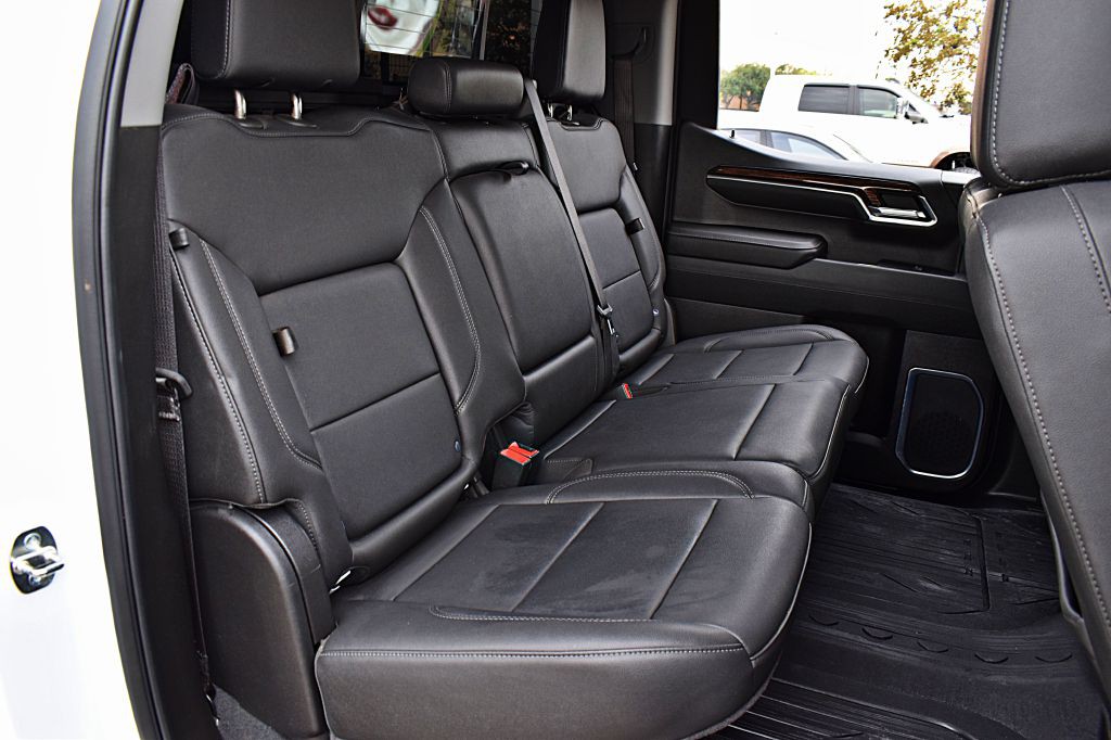 2024 GMC Sierra Image 23