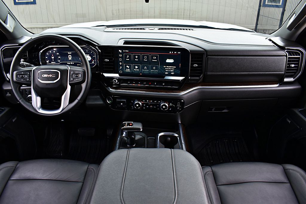 2024 GMC Sierra Image 24