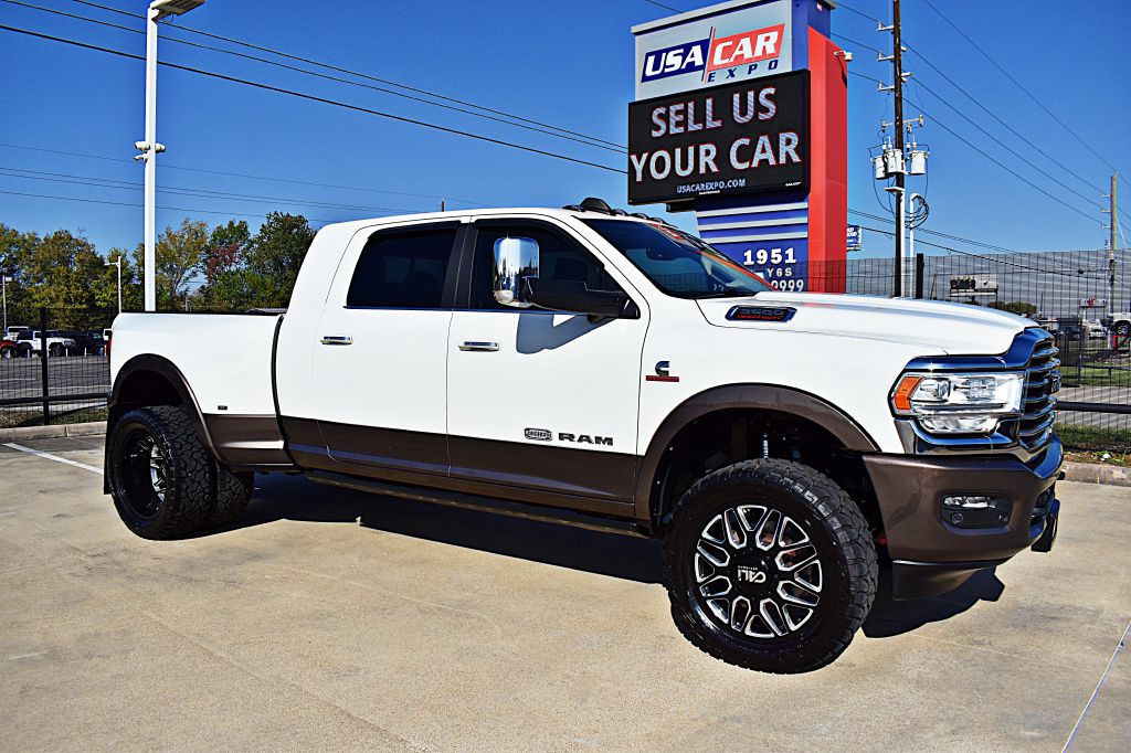 2019 RAM 3500 Image 3