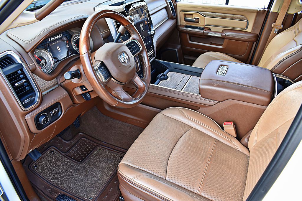 2019 RAM 3500 Image 17